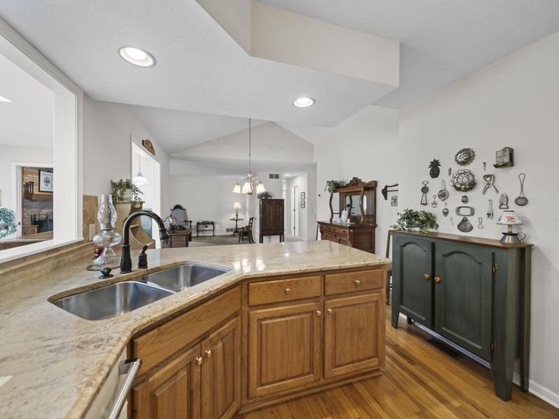 10217 Braemar Drive, Powell, OH 43065 Photo 12