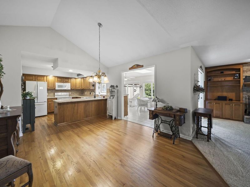 10217 Braemar Drive, Powell, OH 43065 Photo 7