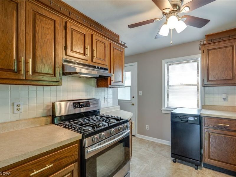 1307 Plymouth Street NW, Massillon, OH 44646 Photo 14