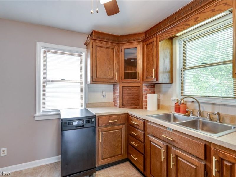 1307 Plymouth Street NW, Massillon, OH 44646 Photo 15