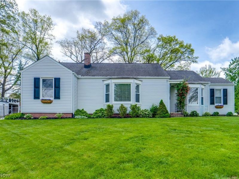 1307 Plymouth Street NW, Massillon, OH 44646 Photo 2