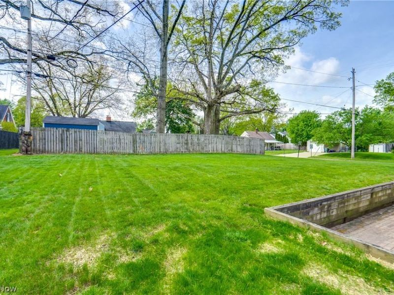 1307 Plymouth Street NW, Massillon, OH 44646 Photo 28