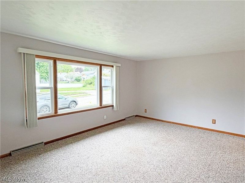 502 Wise Avenue SE, North Canton, OH 44720 Photo 4