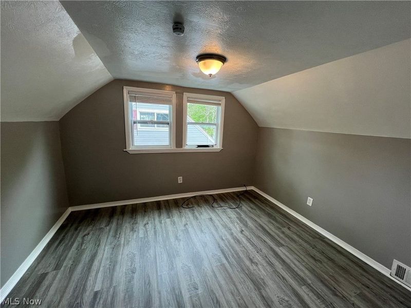 633 Blossom Drive, Lorain, OH 44052 Photo 13