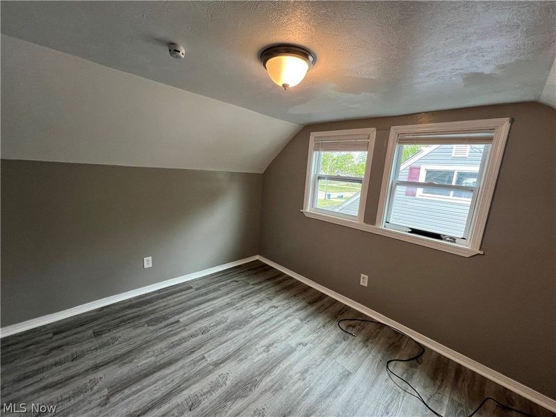 633 Blossom Drive, Lorain, OH 44052 Photo 14