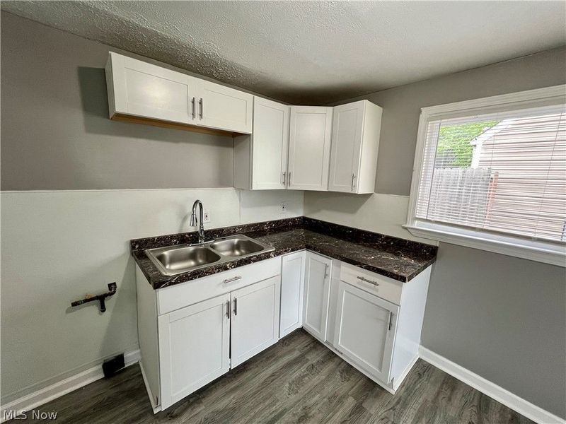 633 Blossom Drive, Lorain, OH 44052 Photo 7