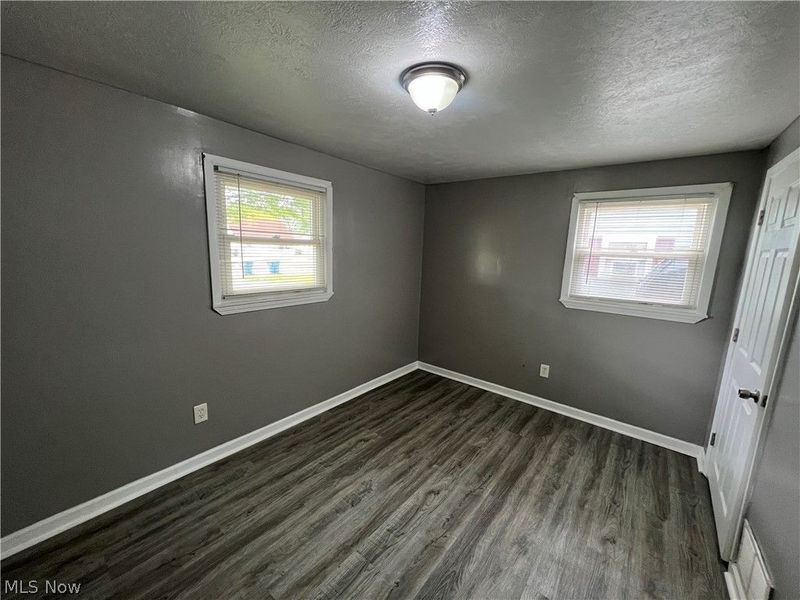 633 Blossom Drive, Lorain, OH 44052 Photo 9