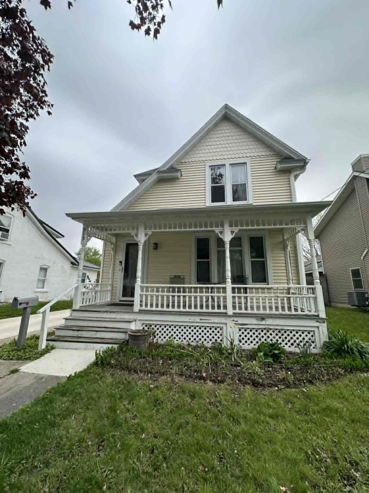 313 Day Street, Decorah, IA 52101 Main Photo