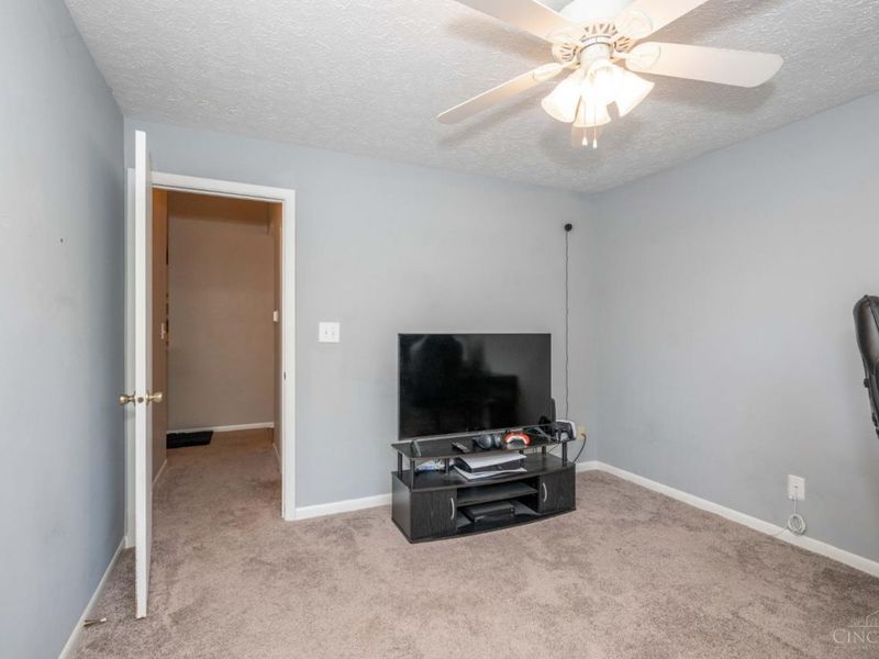 5984 Meadowcreek Drive, Unit 9, Miami Twp, OH 45150 Photo 16