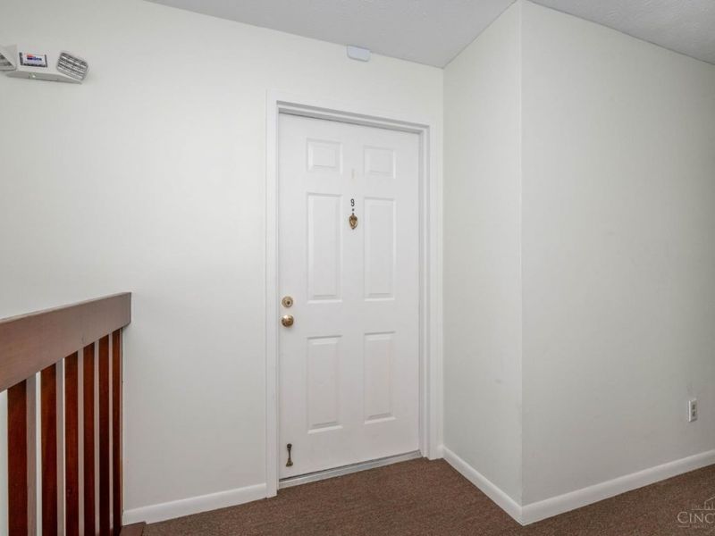 5984 Meadowcreek Drive, Unit 9, Miami Twp, OH 45150 Photo 3