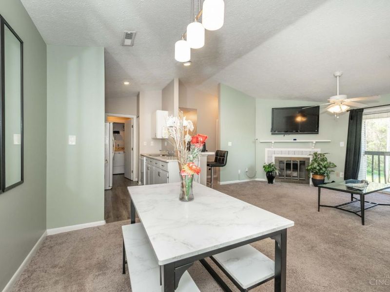 5984 Meadowcreek Drive, Unit 9, Miami Twp, OH 45150 Photo 8