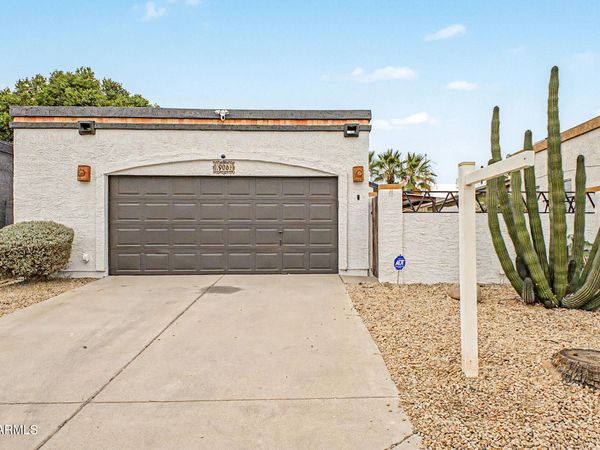 906 E ESCUDA Drive, Phoenix, AZ 85024
