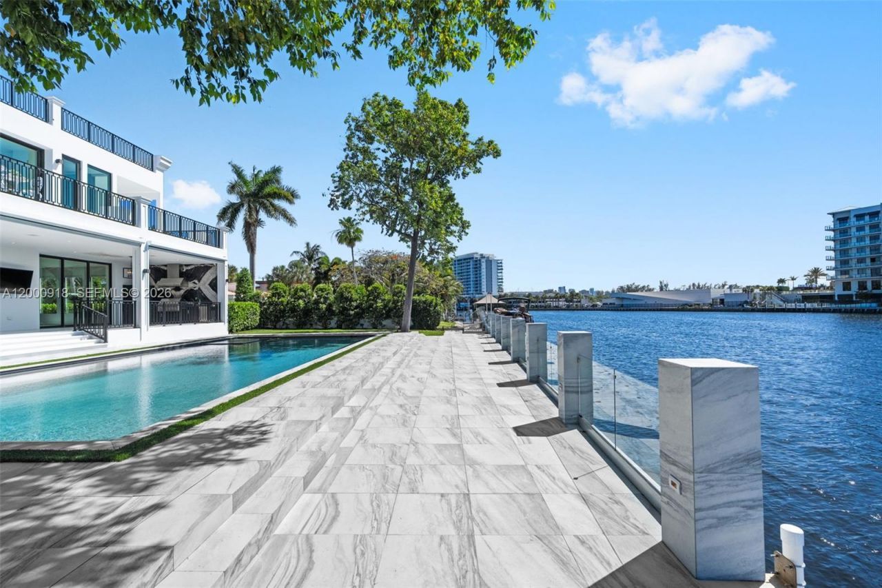 1239 Middle River Dr , Fort Lauderdale, FL 33304 Photo