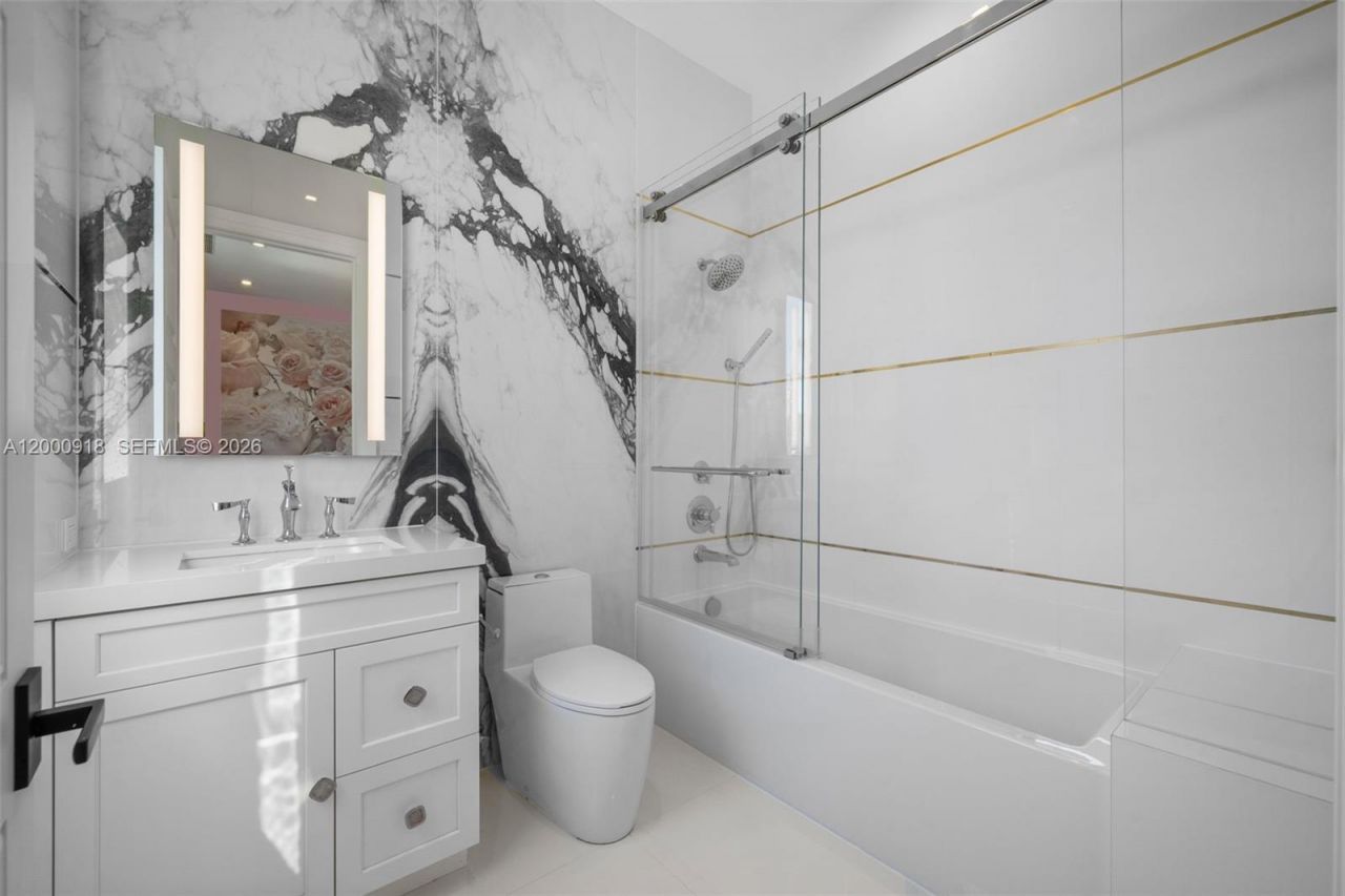 1239 Middle River Dr , Fort Lauderdale, FL 33304 Photo