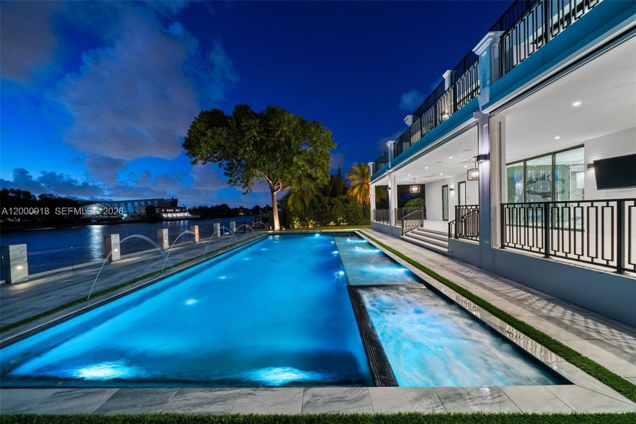 1239 Middle River Dr , Fort Lauderdale, FL 33304 Photo