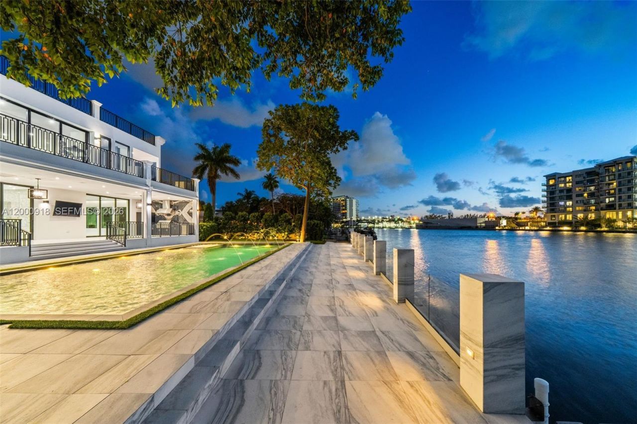 1239 Middle River Dr , Fort Lauderdale, FL 33304 Photo