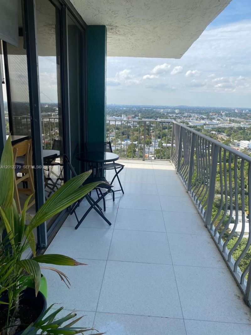 780 NE 69th St, Unit 1210, Miami, FL 33138 Photo