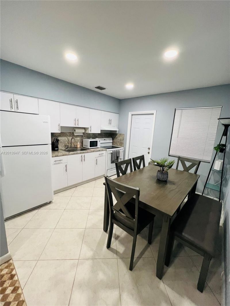 280 NW 55th St , Unit 282, Miami, FL 33127 Photo
