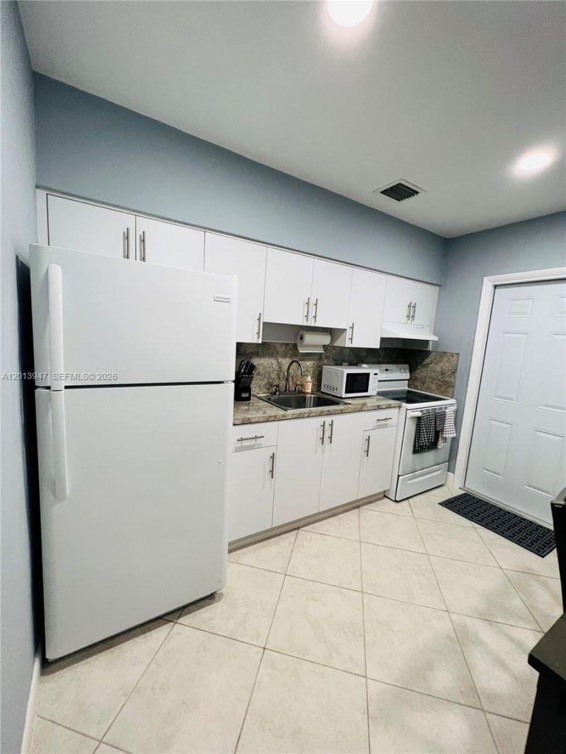 280 NW 55th St , Unit 282, Miami, FL 33127 Photo