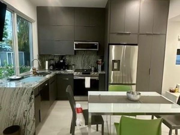 Unit 2, Miami, FL 33161