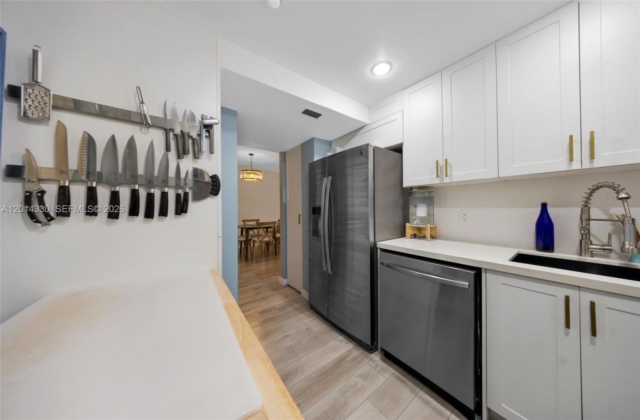 800 West Ave, Unit 338, Miami Beach, FL 33139 Photo