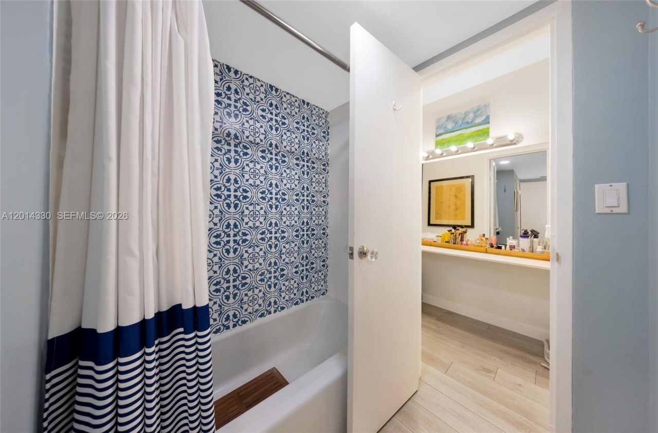 800 West Ave, Unit 338, Miami Beach, FL 33139 Photo