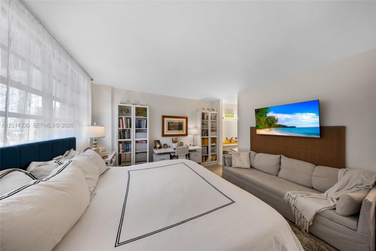 800 West Ave, Unit 338, Miami Beach, FL 33139 Photo