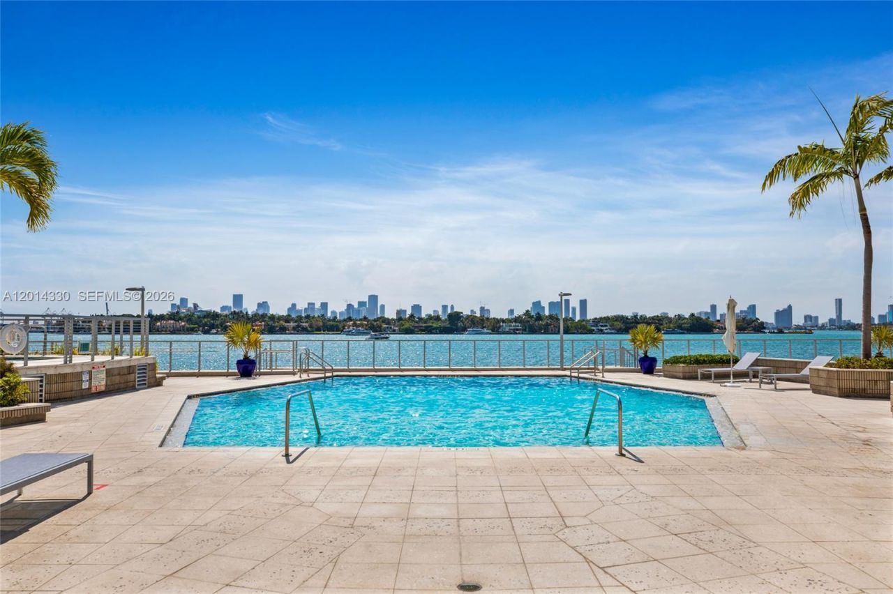 800 West Ave, Unit 338, Miami Beach, FL 33139 Photo
