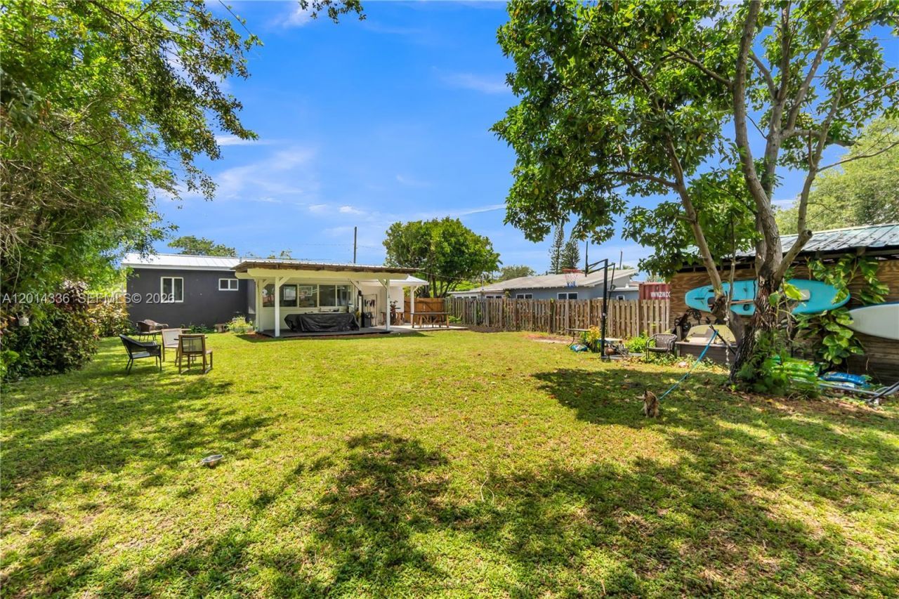 2533 Johnson St, Hollywood, FL 33020 Photo