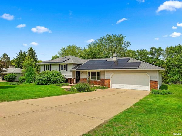 1438 LAKE SANTA FE Drive, Metamora, IL 61548