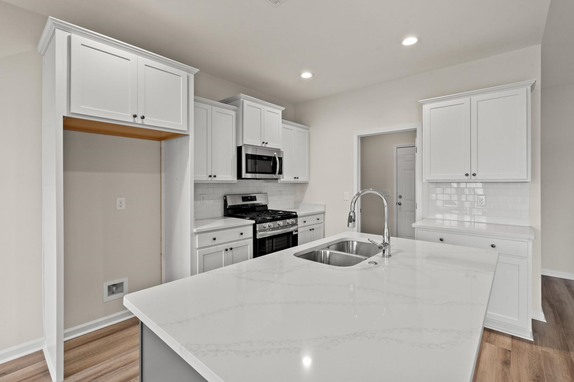 916 Woodside Dr. Photo 18