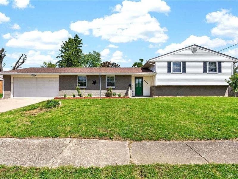 6608 Stranwood Drive, Englewood, OH 45322 Photo 1