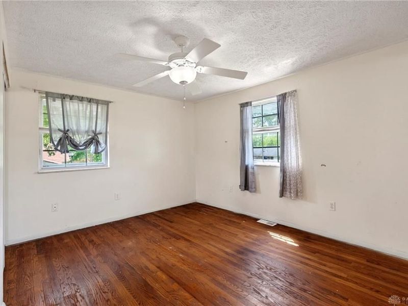 6608 Stranwood Drive, Englewood, OH 45322 Photo 18