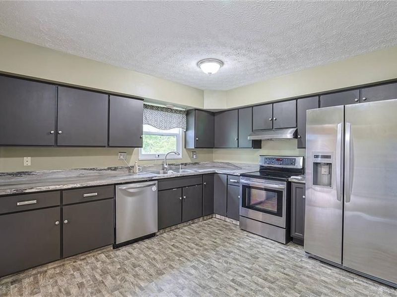 321 Allanhurst Avenue, Vandalia, OH 45377 Photo 12