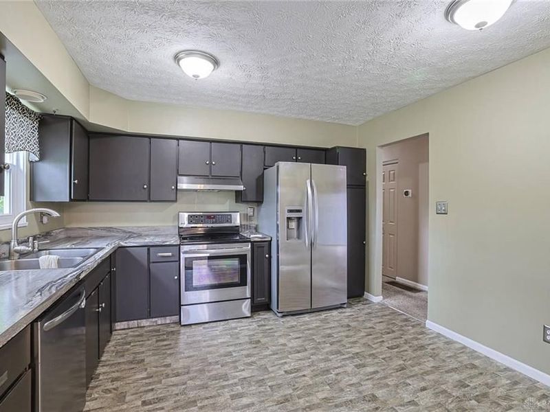 321 Allanhurst Avenue, Vandalia, OH 45377 Photo 13