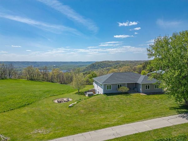 S3565 Rooster Ridge Ln, Buffalo, WI 54629
