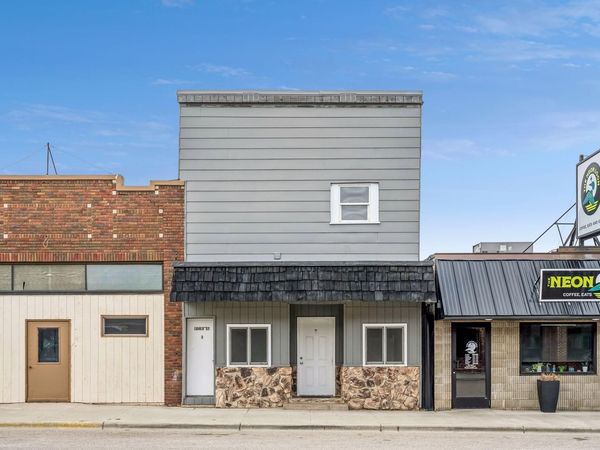 106 E 5th Street , Starbuck, MN 56381