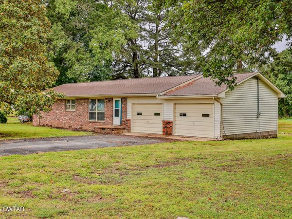 1876 Cypress Creek Road , Martin, TN 38237