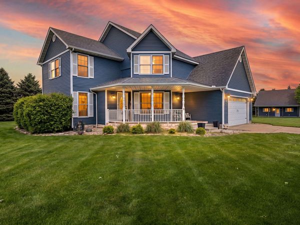 403 Creekwood Drive , Valparaiso, IN 46383