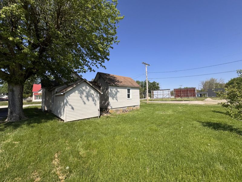 408 N Main Street, West Manchester, OH 45382 Photo 16