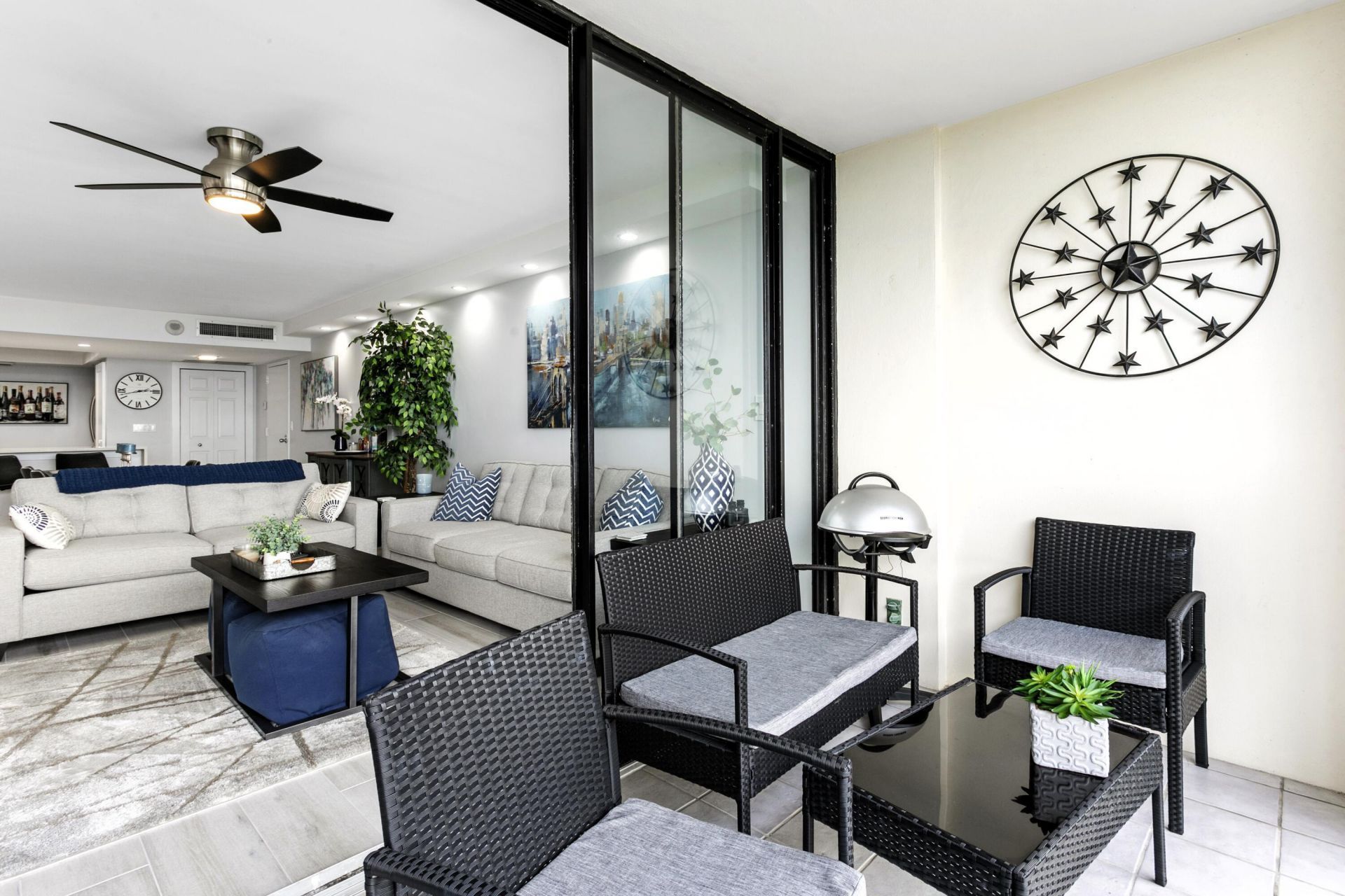 2400 Presidential Way, Unit 1803, West Palm Beach, FL 33401 Photo