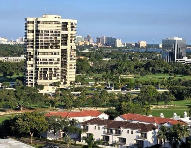 2400 Presidential Way, Unit 1803, West Palm Beach, FL 33401 Photo