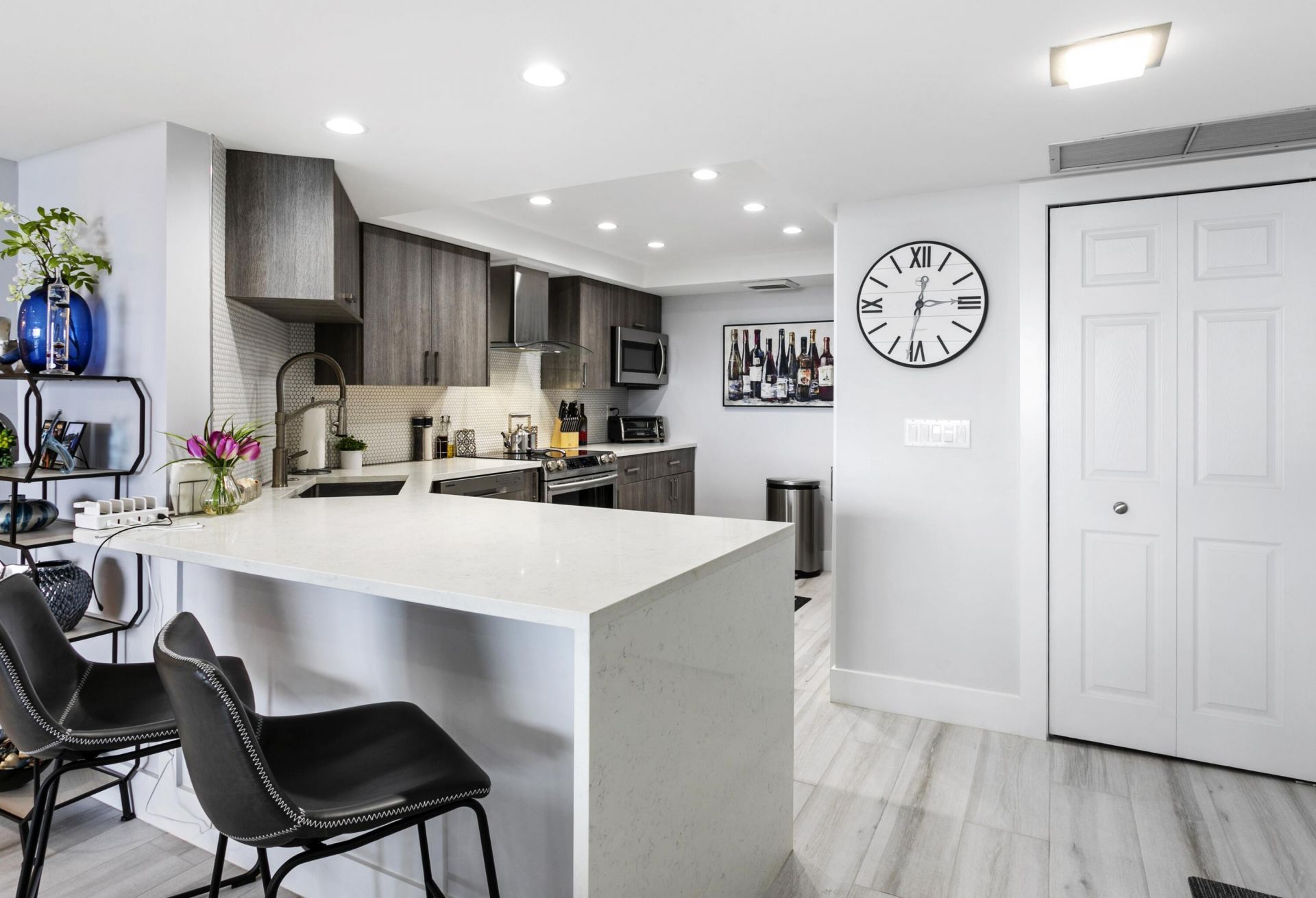 2400 Presidential Way, Unit 1803, West Palm Beach, FL 33401 Photo