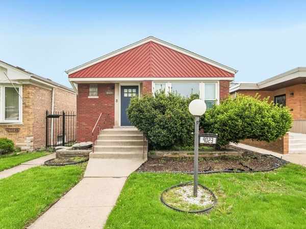 9023 S Oglesby Avenue , Chicago, IL 60617