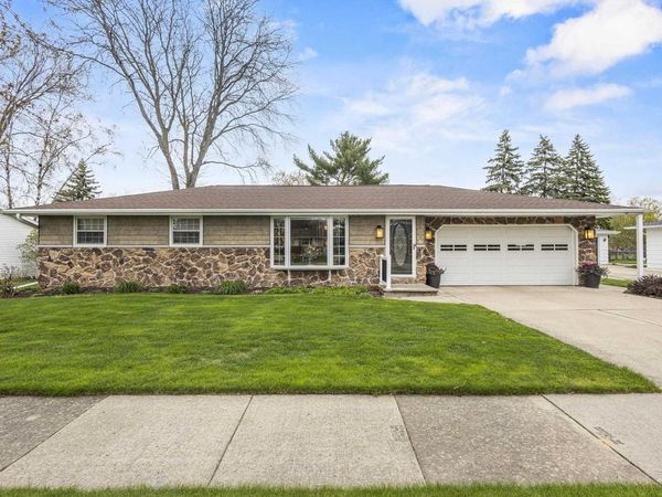 1698 NANCY AVENUE, Green Bay, WI 54303