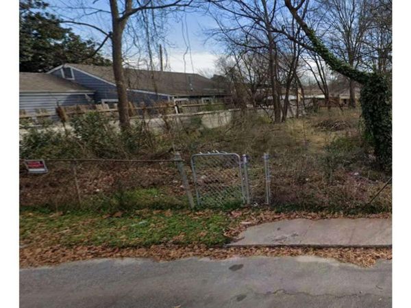 1695 Aircraft Drive S, Marietta, GA 30060