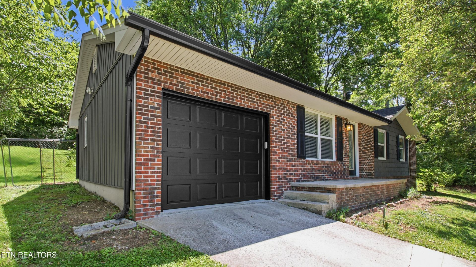 1940 Cecil Johnson Rd, Knoxville, TN 37921 Main Photo