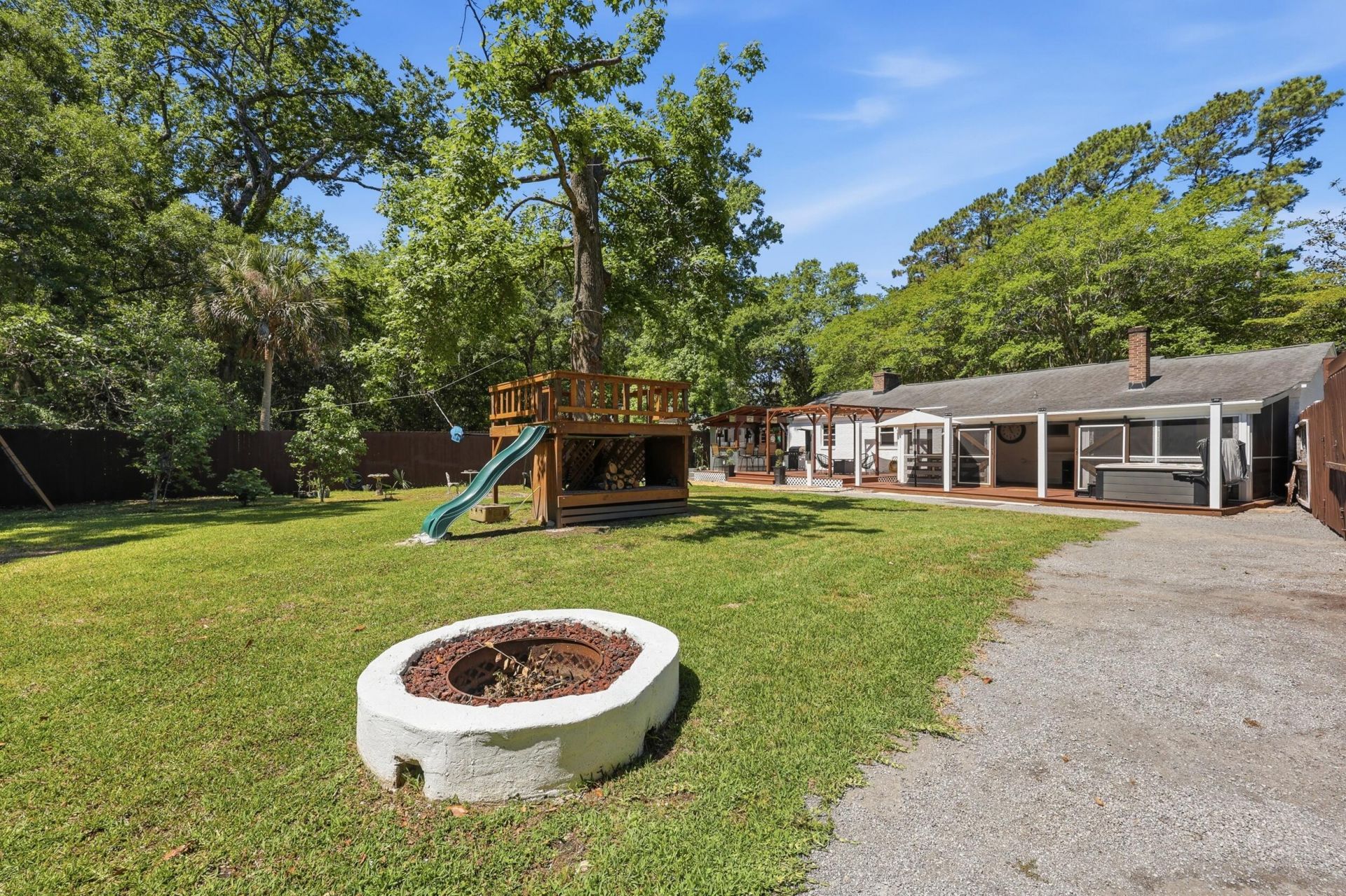 1215 Wimbee Drive Photo 28