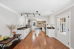 1215 Wimbee Drive photo 4