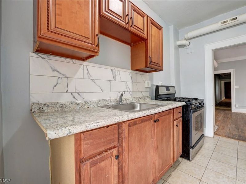 14120 Superior Road, Cleveland, OH 44118 Photo 13